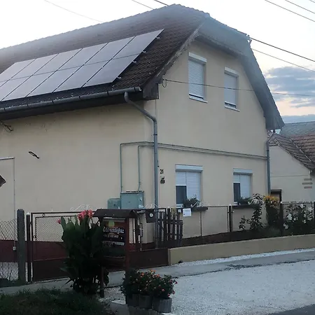 Edit Vendeghaz Balatonszentgyoergy Guest house Balatonszentgyorgy